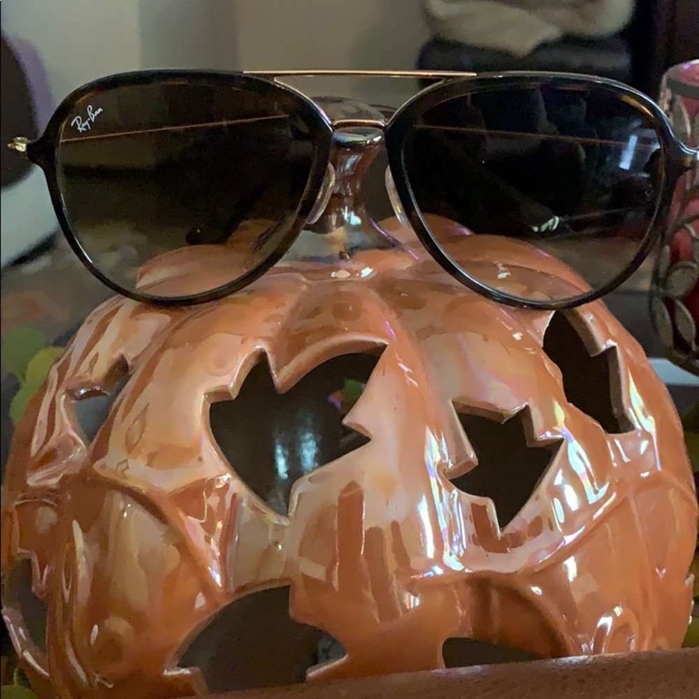 Women’s Ray Bans